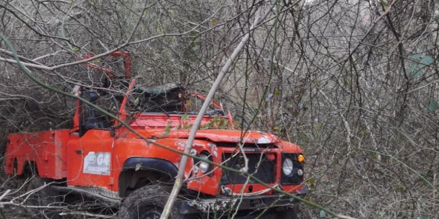 Artvin’de kamyonet uçuruma yuvarlandı: 2 ölü