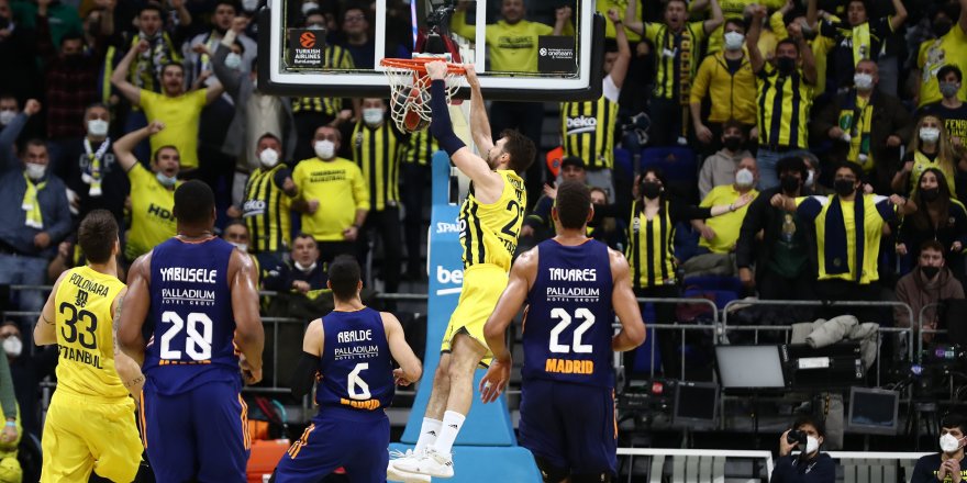 Fenerbahçe Beko: 66 - Real Madrid: 51