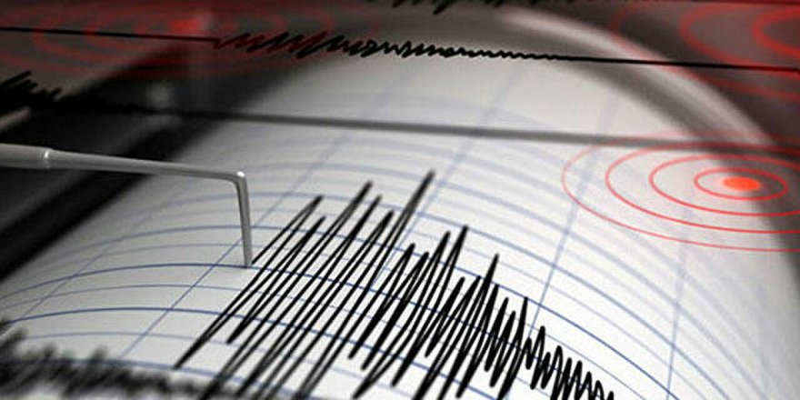 Gürcistan'da 6.2'lik depreme canlı yayında yakalandılar