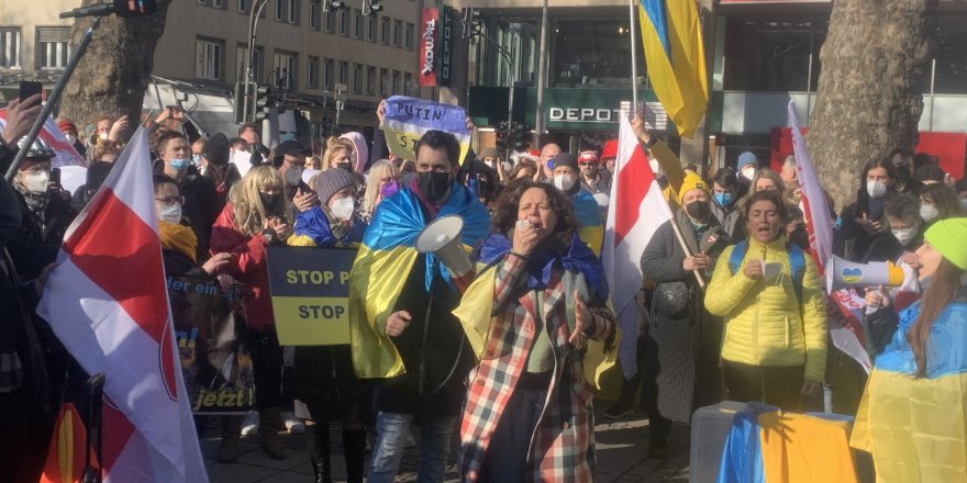 Almanya’da Rusya karşıtı protesto