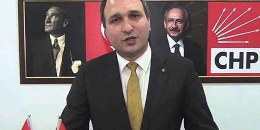 Üsküdar'da CHP'li Belediye Meclis üyeleri istifa edip AKP'ye geçti