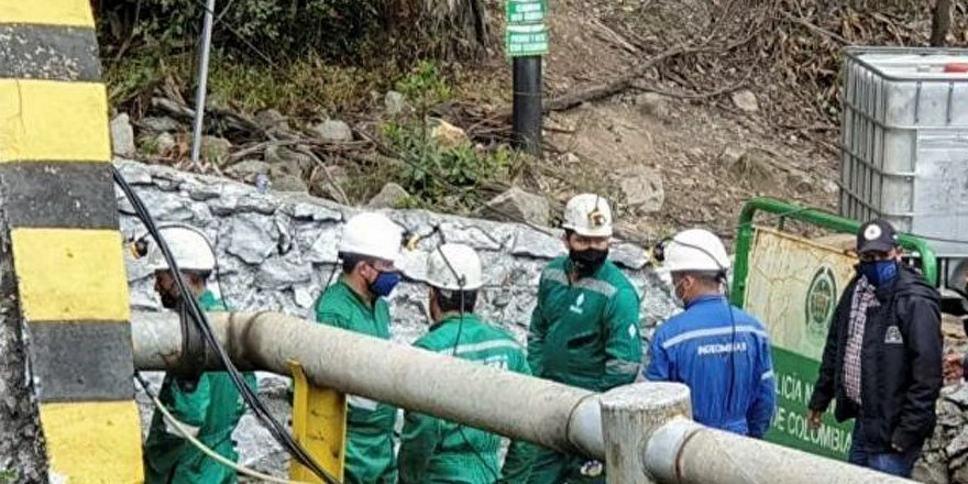 Kolombiya'da altın madeninde yaşanan patlamada 15 kişi mahsur kaldı