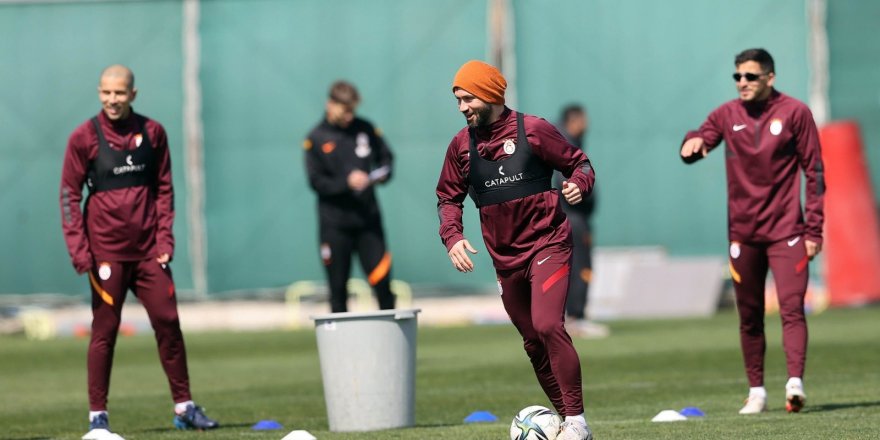 Galatasaray, Beşiktaş derbisinin hazırlıklarına İzmir'de devam etti