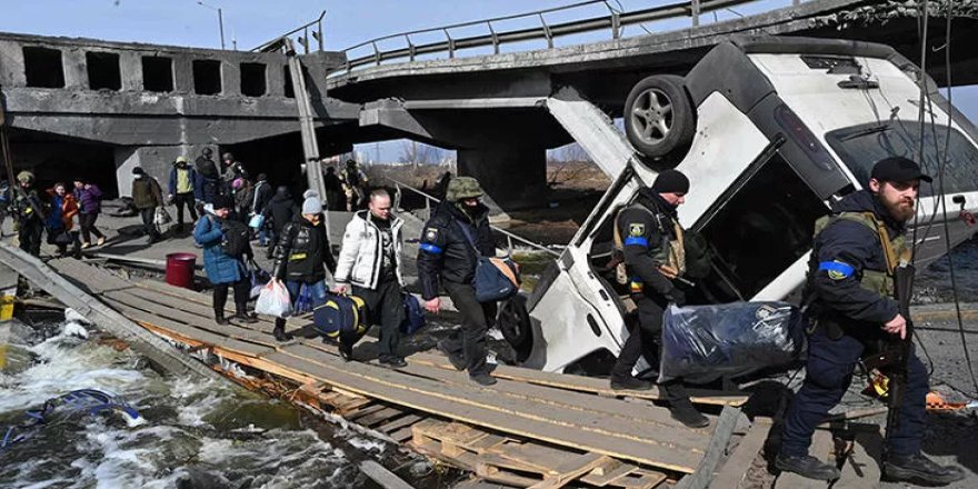 Rusya, Kiev'de sivil tahliyeleri sırasında saldırı düzenledi: 7 ölü