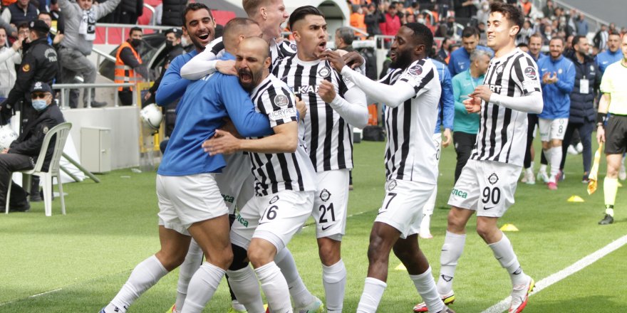 Altay’da goller paylaşılıyor