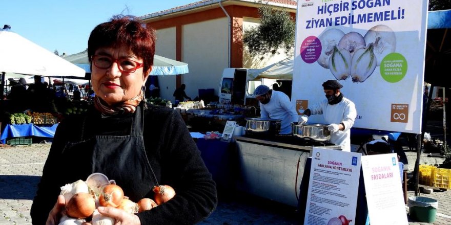 Çeşme'de 'Soğanı Kavurma' etkinliği