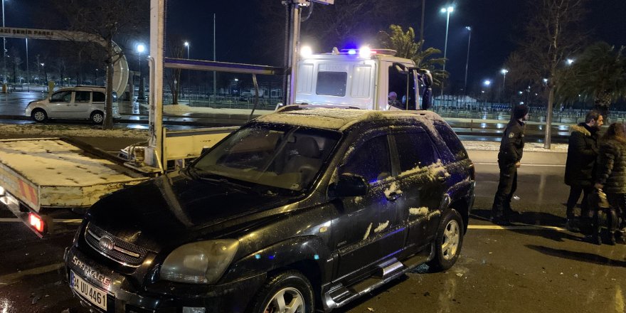 Maltepe sahil yolunda trafik kazası: 2 yaralı