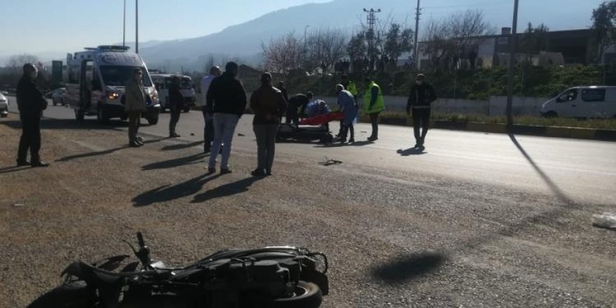 Tire'de otomobil ile çarpışan motosikletin sürücüsü hayatını kaybetti