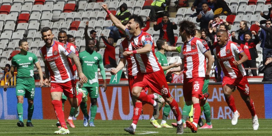 Antalyaspor: 4 - Giresunspor: 1