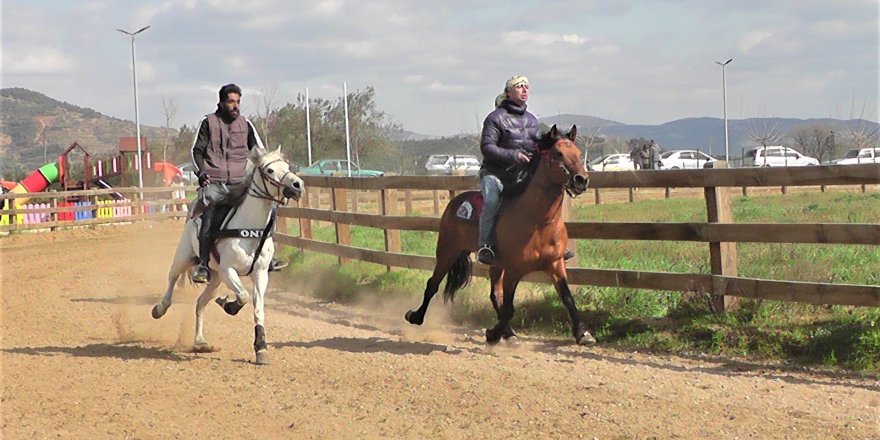Rahvan atlar Çanakkale Zaferi için koştu