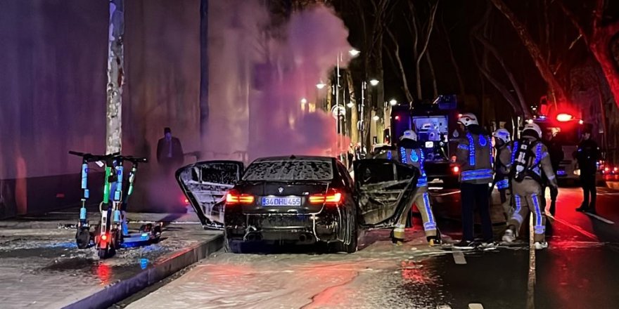 Beşiktaş’ta olaylı gece: Lüks aracının yandığını görünce önce ağladı, sonra kavga etti