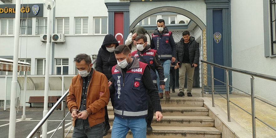 Dolandırıcılık şebekesine operasyon: 5 kişi tutuklandı