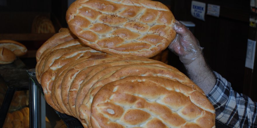 İzmir’de 350 gram Ramazan pidesi 6 TL’den satılacak