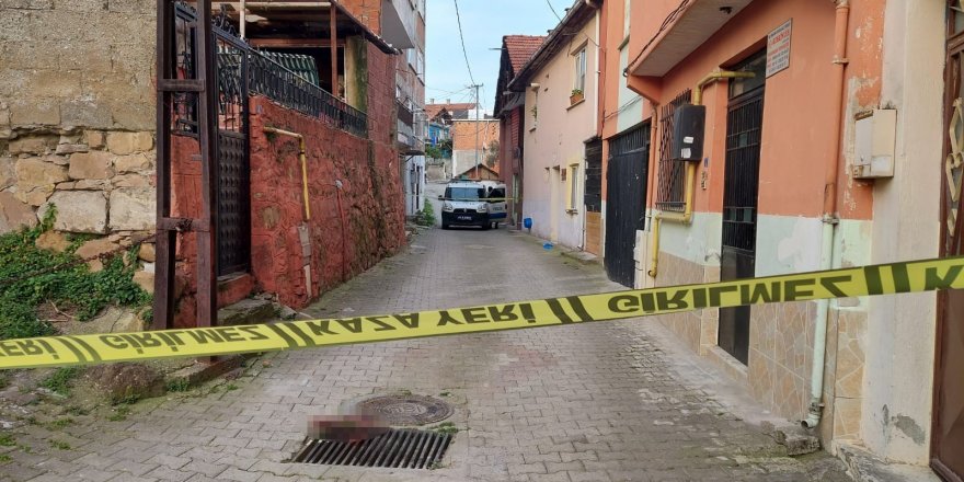 Eşini öldürdükten sonra çocuğunu alarak kaçmıştı Sakarya'da yakalandı