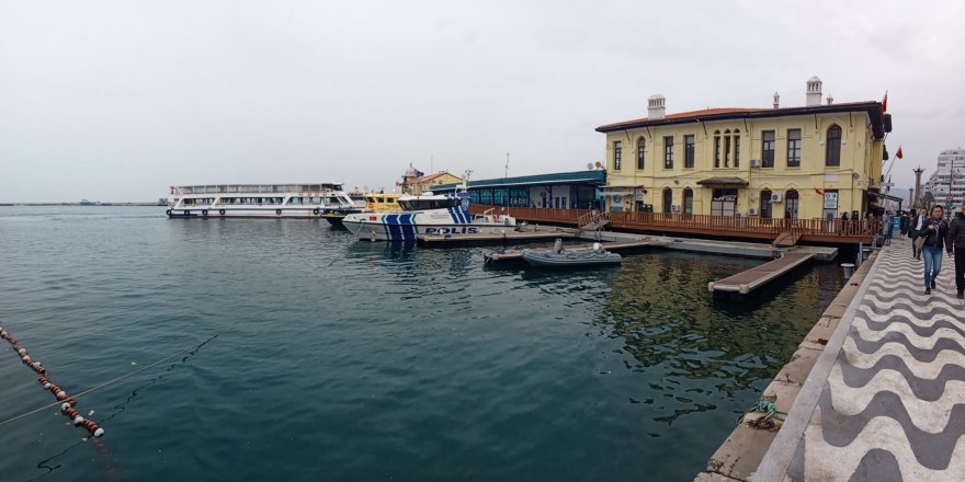 İzmir'de deniz ulaşımı normal seyrinde sürüyor