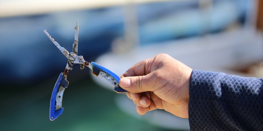 Bodrum'da dalgıçların yaptığı deniz dibi temizliğinde bir ton atık toplandı