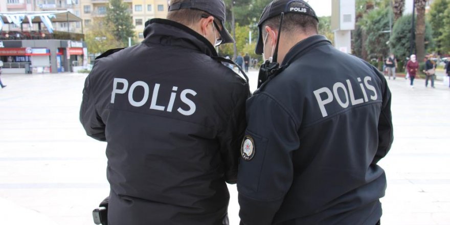 Polis şüphesinde haklı çıktı, göçmen kaçakçısı yakalandı