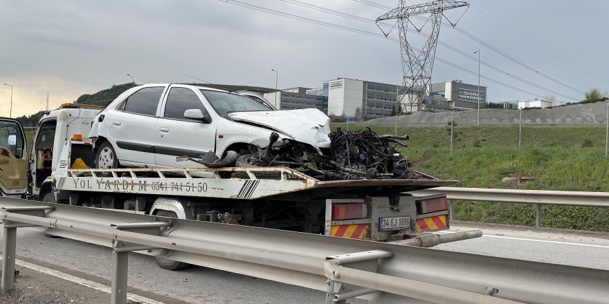 Şile otoyolunda feci kaza: 2’si ağır 3 yaralı