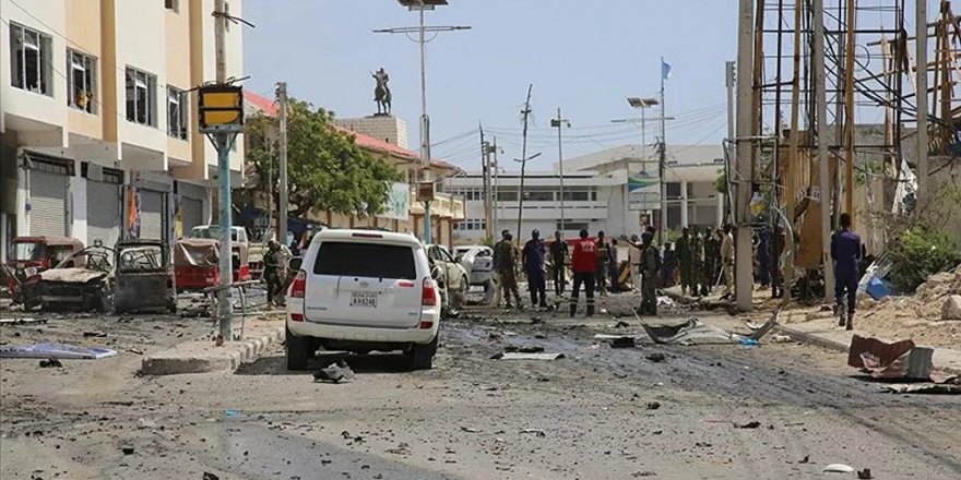 Mogadişu'da bombalı saldırı: 20 ölü