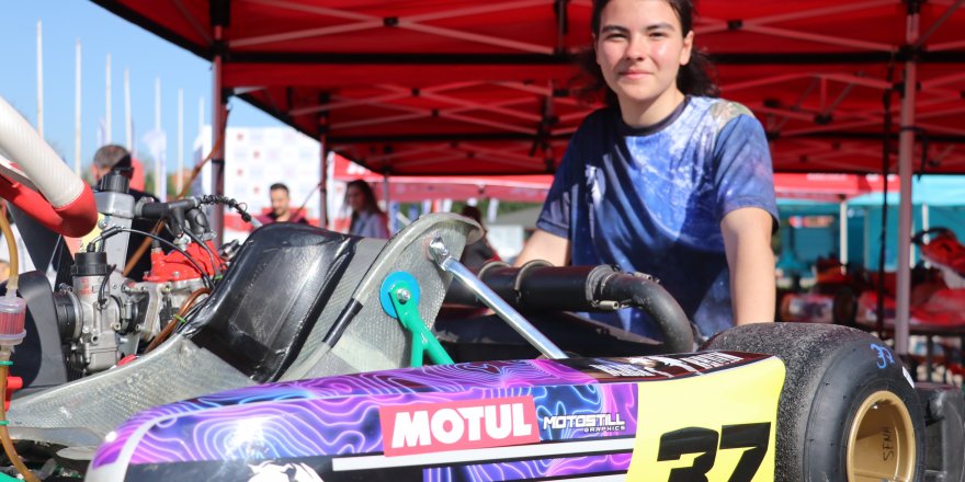 17 yaşındaki Sena'nın hedefi Formula 1'e çıkmak