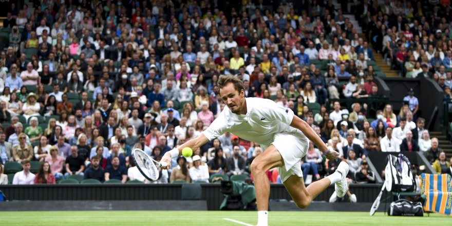 Rus ve Belaruslu oyuncular Wimbledon Tenis Turnuvası’ndan men edildi