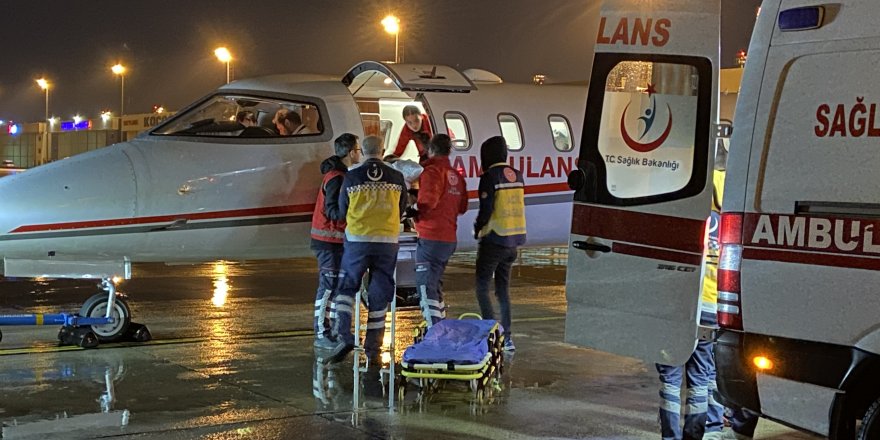 Sağlık Bakanlığı harekete geçti: Fas ve Mısır'daki iki Türk hasta, tedavileri için ambulans uçakla Türkiye'ye getirildi