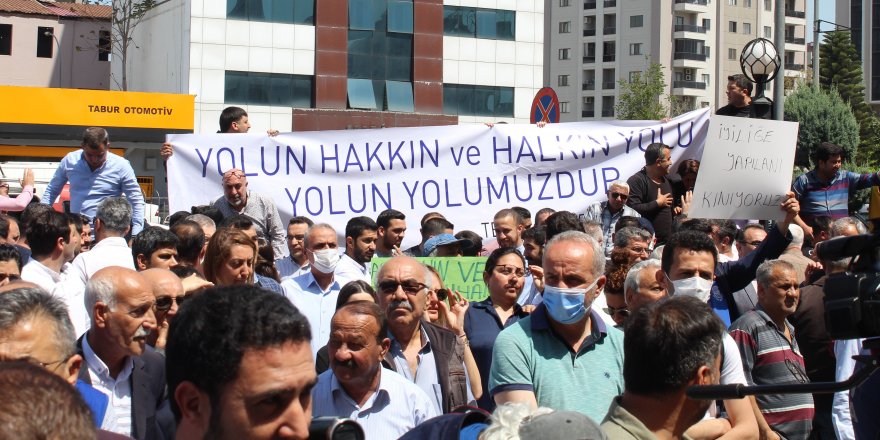 Başkan Akay'a saldırı protesto edildi