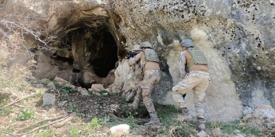 Şırnak'ta “Eren Abluka-5 Şehit Jandarma Er Şakir Elkovan” operasyonu başlatıldı