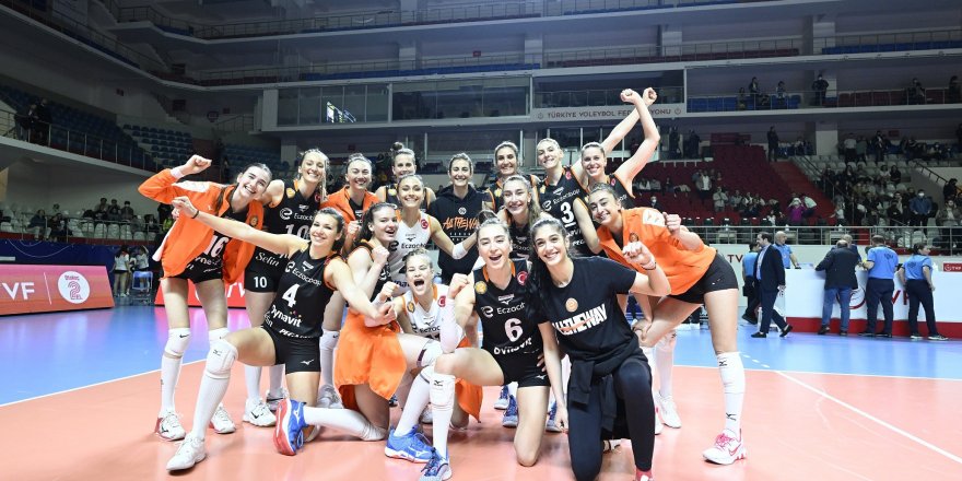 Eczacıbaşı Dynavit, play-off etabında avantajı kaptı