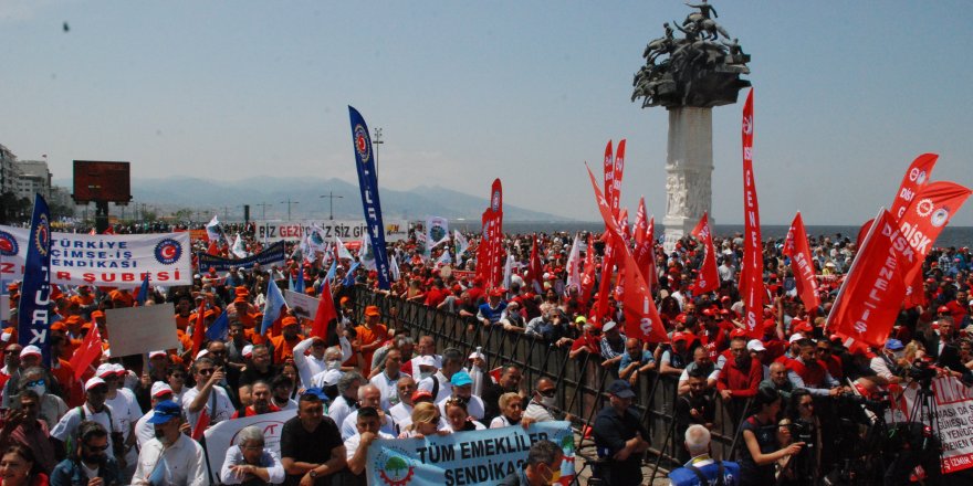 İzmir'de 1 Mayıs kutlamaları devam ediyor