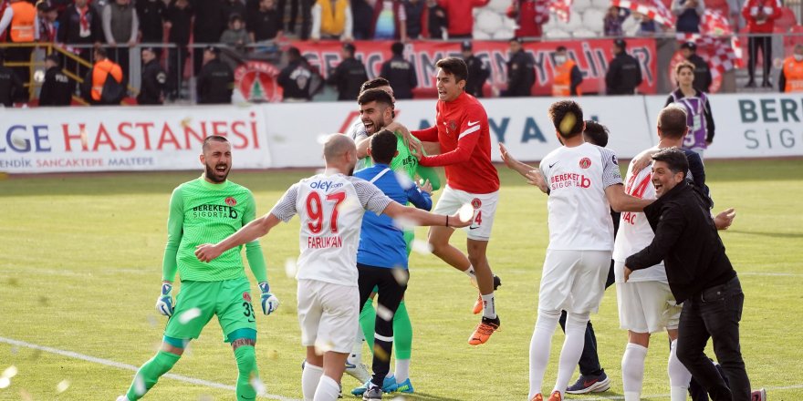 Ümraniyespor: 4 - Balıkesirspor: 1