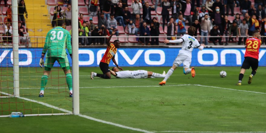 Kayserispor: 2 - Beşiktaş: 3