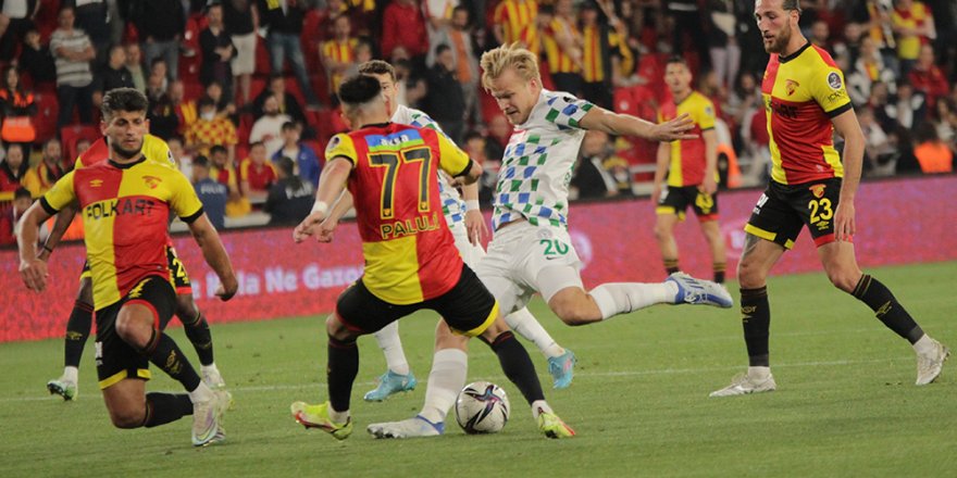 Spor Toto Süper Lig: Göztepe: 1 - Çaykur Rizespor: 7