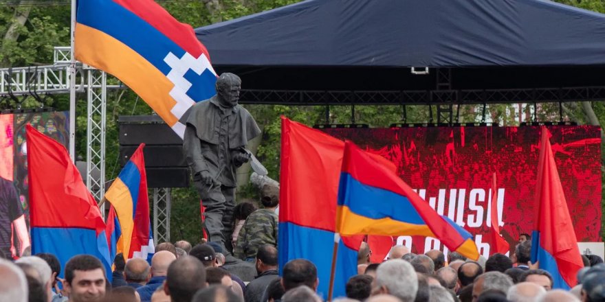 Ermenistan'da hükümet karşıtı protestolar: 190 gözaltı