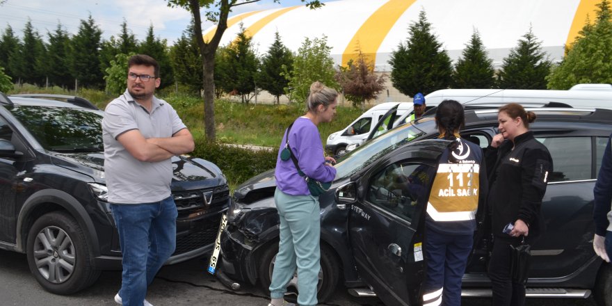 Kaza yapan kadın ağladı, çılgına döndü, komşusu sakinleştirdi