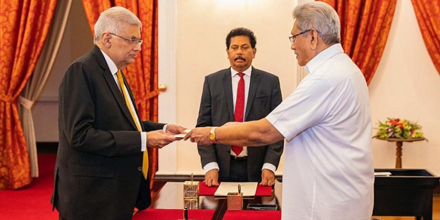 Sri Lanka'da yeni başbakan göreve başladı