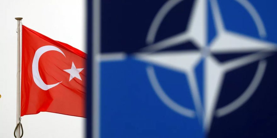 Kanadalı senatör: Türkiye, NATO'dan atılsın