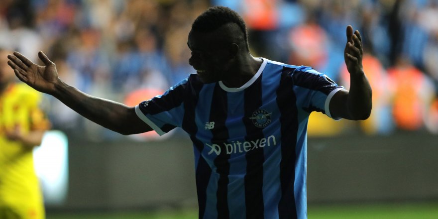 Balotelli’nin 5 gollük performansı dünya gündeminde