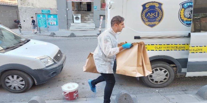 Kuyumcudan çaldıkları 9 kilo altını eritirken yakalandılar