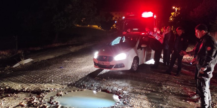 Şiddetli sağanak yağış maddi hasara yol açtı