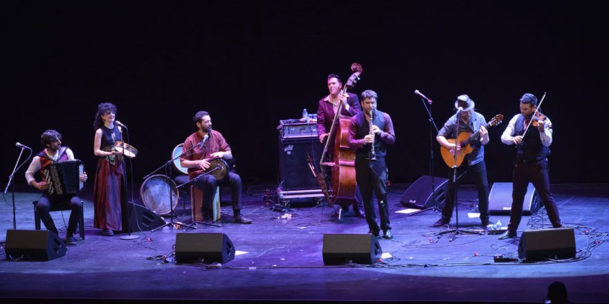 AKM’de Barcelona Gypsy Orchestra’nı konserine yoğun ilgi