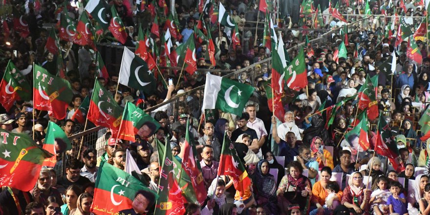 Pakistan’da enflasyon protestosu