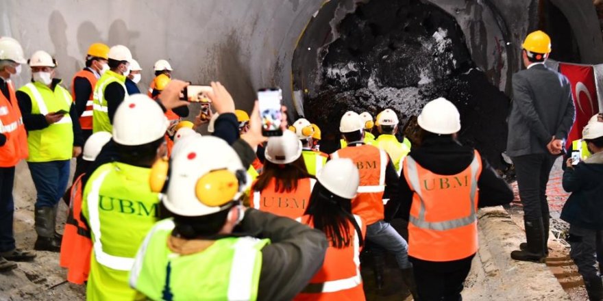 Narlıdere Metrosunda ilk tünel tamam