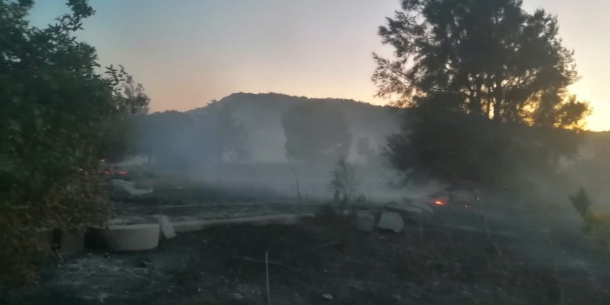 Aliağa’da çıkan yangın ormanlık alana sıçramadan kontrol altına alındı