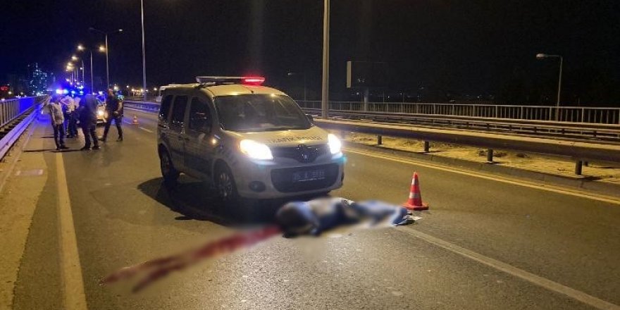 İzmir’de kamyona arkadan çarpan motosiklet sürücüsü öldü