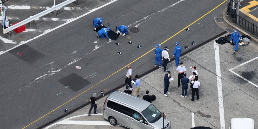 Eski Japonya Başbakanı Abe, uğradığı suikast sonucu hayatını kaybetti