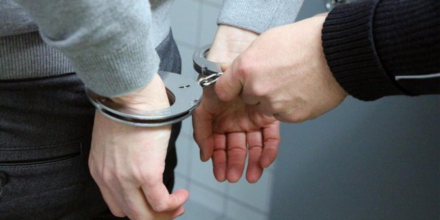 Manisa'da suç örgütüne yönelik operasyonda 11 kişi tutuklandı