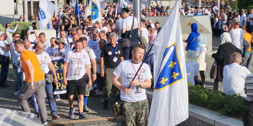 Bosna Hersek'te Barış Yürüyüşü sona erdi