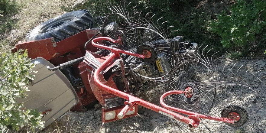 Traktör 50 metrelik yamaçtan yuvalandı, dede ağır yaralandı, torun hayatını kaybetti