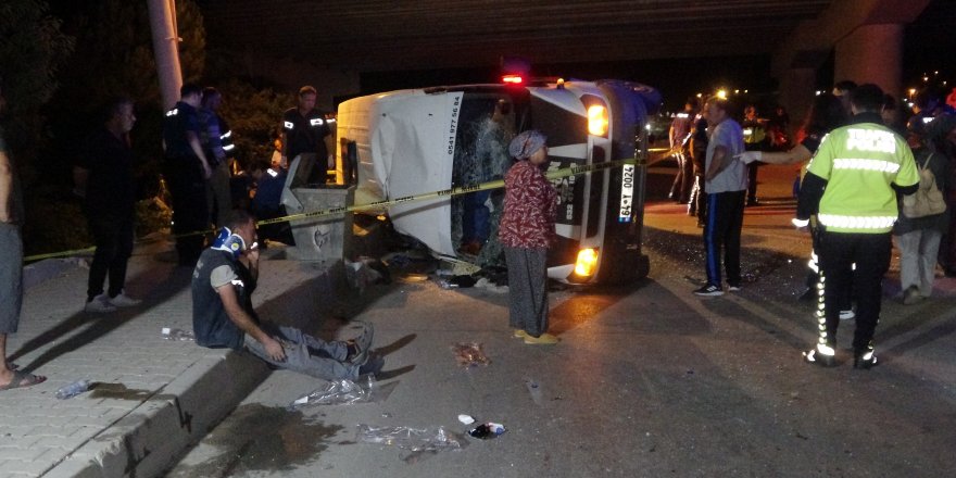 Tarım işçilerini taşıyan minibüs devrildi: 1 ölü, 3'ü ağır 14 yaralı